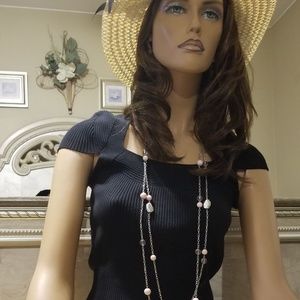 Beautiful pink/silver bead necklace with earrings